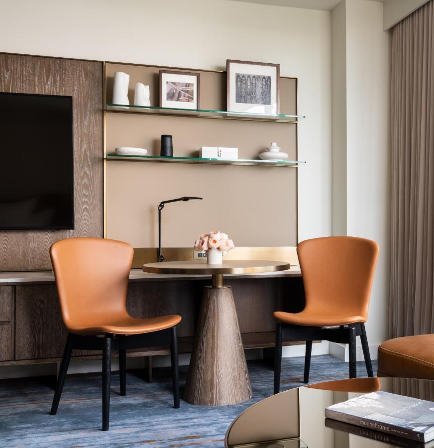 Four Seasons Hotel Houston Bagian luar foto