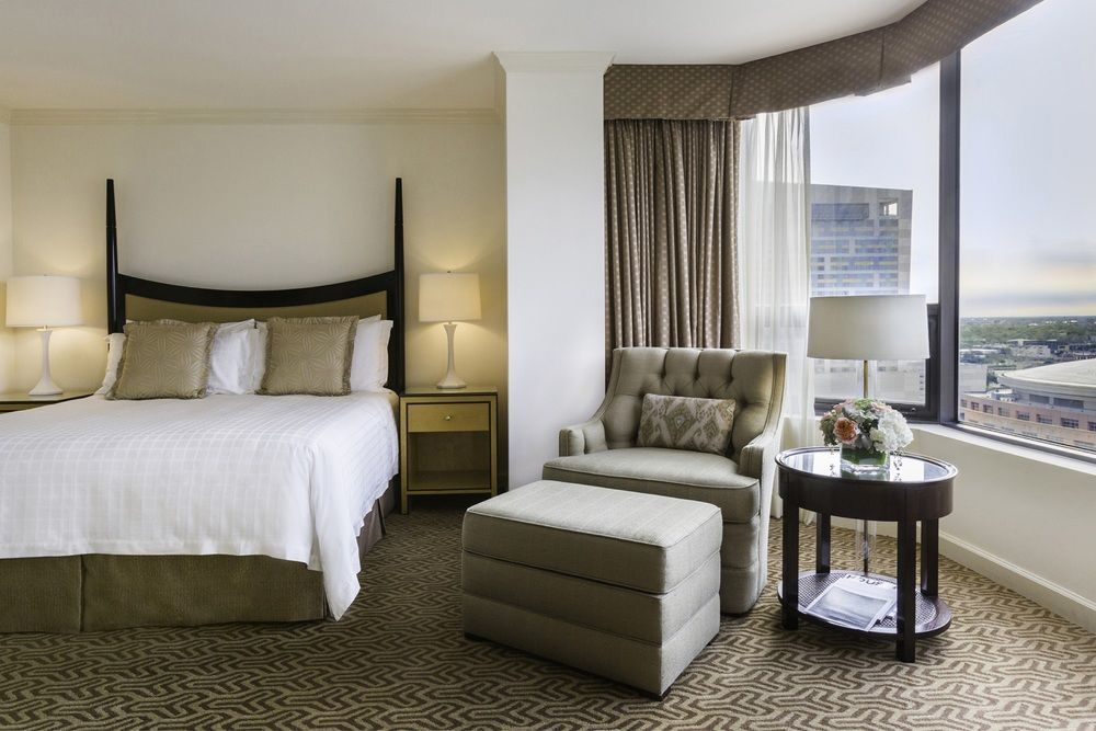 Four Seasons Hotel Houston Bagian luar foto